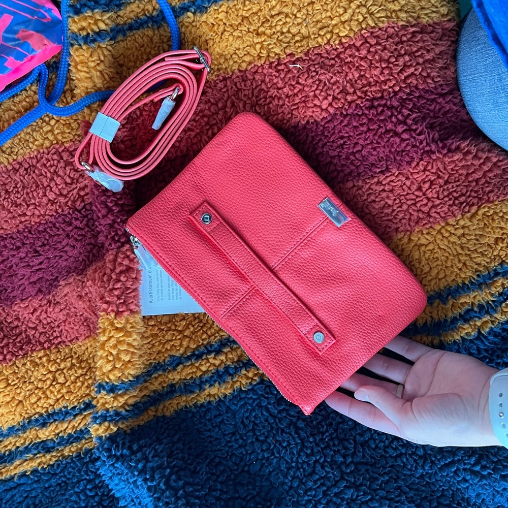 Crossbody purse